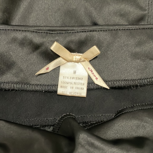 🌸 Clearance! 🌸 Oboe Black Satin Mini Skirt Size M - Picture 3 of 5